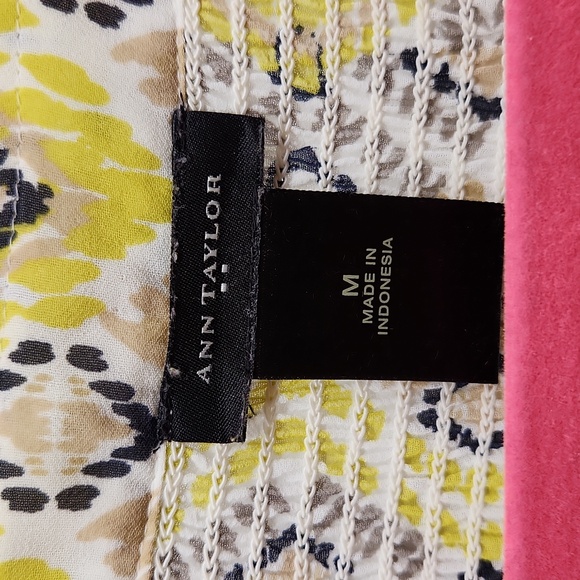 Ann Taylor Factory Boho Blouse. White, Navy, Tan, Chartreuse pattern. Medium - Picture 4 of 7